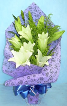  Ankara ostim çiçekçilik firması ürünümüz 3 dal kazablanka buketi