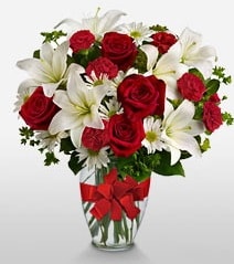 Eşsiz vazo tanzimi güller kazablankalar Ankara online çiçek gönderme sipariş