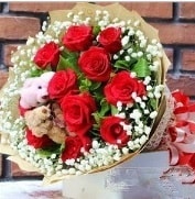 9 adet kırmızı gül 2 adet 10 cm ayı buketi Ankara çiçek siparişi vermek